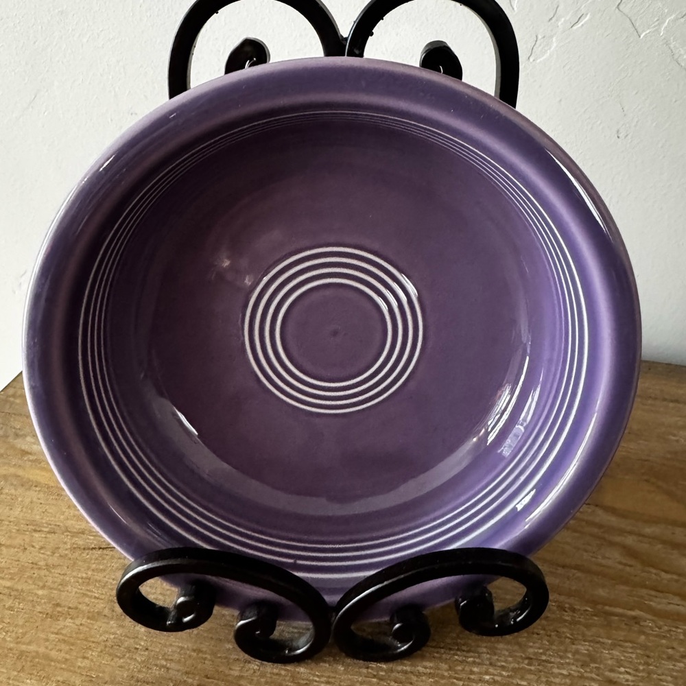 Vintage Fiesta Lilac Five Piece Dinnerware Set - Picture 12 of 15